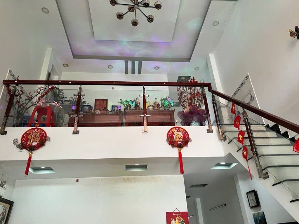 BÁN NHÀ MỚI- DT 120m2- HẺM NHỰA 3M- LÊ VĂN LƯƠNG- HÀNG XÓM QUẬN 7- GIÁ NHỈNH 4 TỶ.