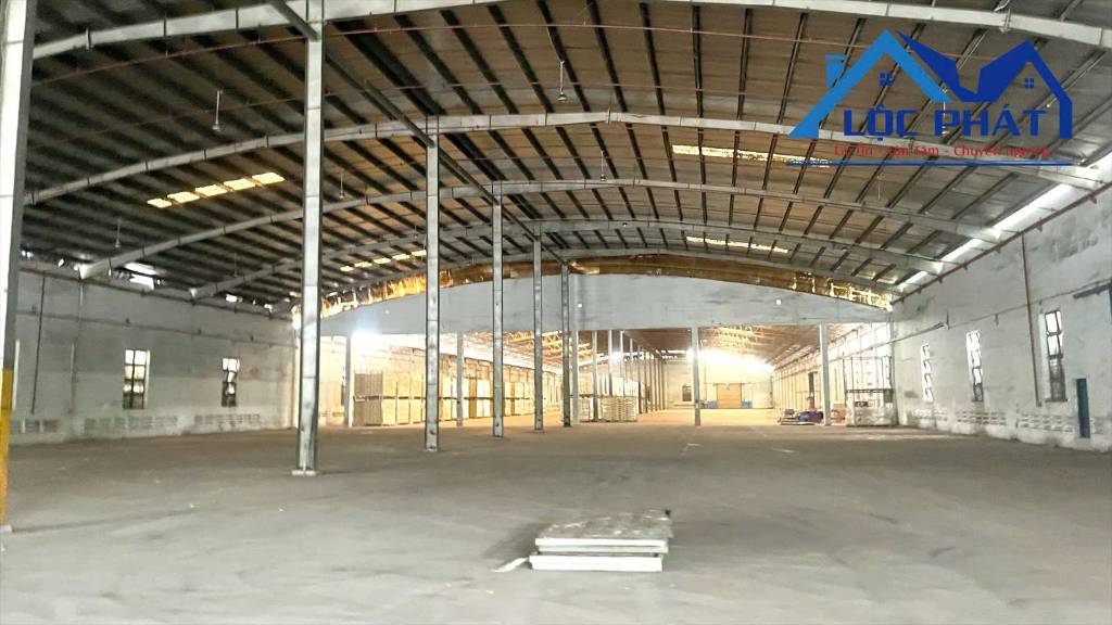 Cho thuê xưởng KCN Nhơn Trạch, Đồng Nai, 7445m2, giá tốt 745 triệu