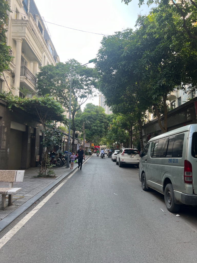 Liền kề khu Vip Văn Phú 90m mt7m 7tầng,ô chờ thang máy KD mọi loại hình