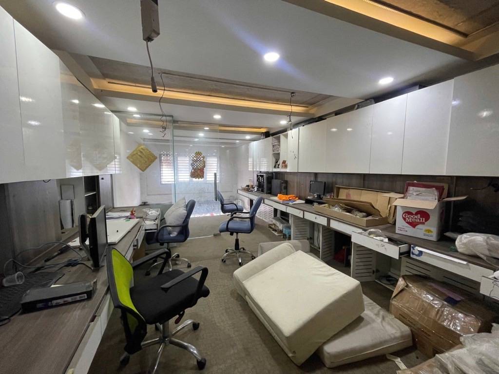 Bán nhà riêng diện tích 60m2 tại đường Tân Hưng, quận 7, ưu đãi giá 9.5 tỷ