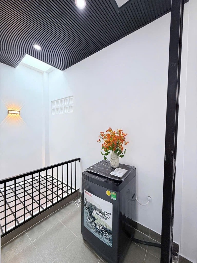 CẦN TIỀN, BÁN GẤP NHÀ BÌNH CHÁNH, GẦN BX MIỀN TÂY, SỔ RIÊNG, GIÁ 1,26 TỶ