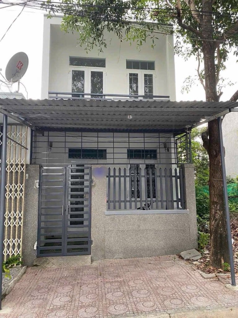 Bán nhà  Bình Chánh, gần Vòng Xoay An Lạc, 1 trệt 1 lầu, 970 triệu, sổ riêng