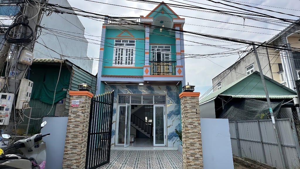 Nhà 1 Trệt 1 Lầu Giá 1 Tỷ 120 – Gần Trần Đại Nghĩa, Bình Chánh