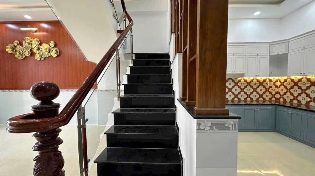 Bán nhà KDC Bình hưng, Bình Chánh, sổ hồng riêng, giá 1,08 tỷ cho vay 80%