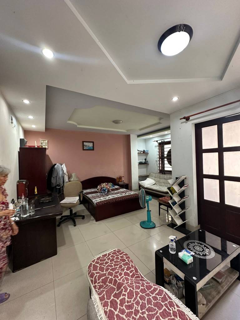 Bán gấp MT hẻm Nguyễn Thị Thập Quận 7 kinh doanh tấp nập, đang cho thuê 26triệu/tháng