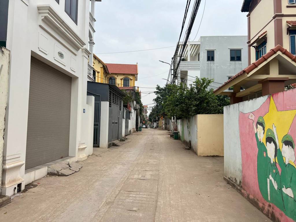 Chủ cần bán gấp nhà Mai Dịch, Cầu Giấy, lô góc 3 thoáng, 38m2, chỉ 8,45 tỷ