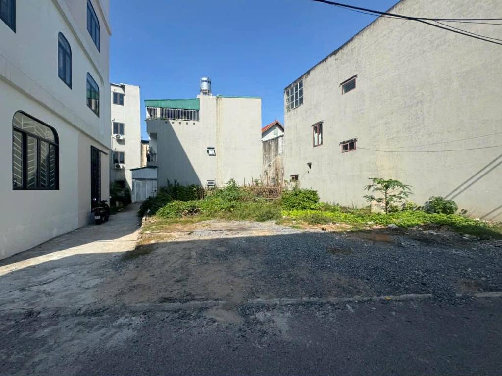 Bán đất Cổ Bi, Trâu Quỳ Gia Lâm, 39m2 đường nhựa, oto thông, vị trí đắc địa kinh doanh