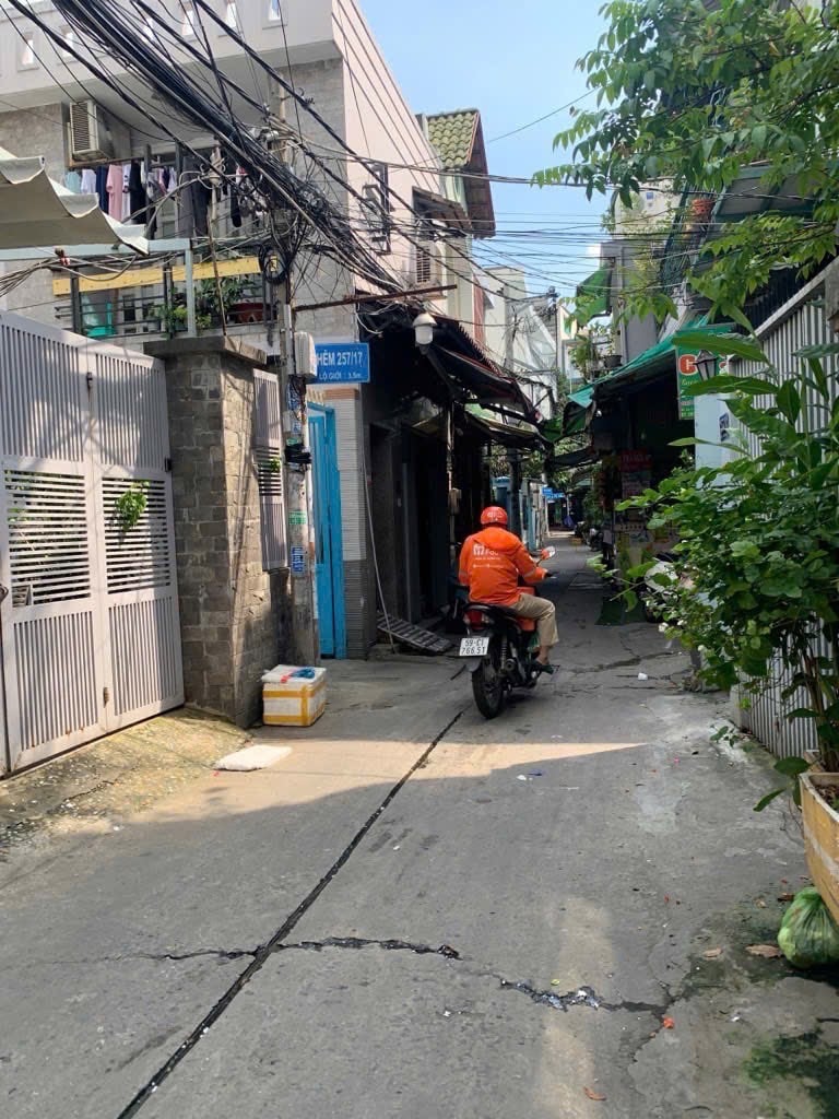 Mặt tiền hẻm thông Nguyễn Thị Thập và đường số cạnh chợ Tân Mỹ ngang 4 dài 10 chỉ 6 tỷ nhỉnh