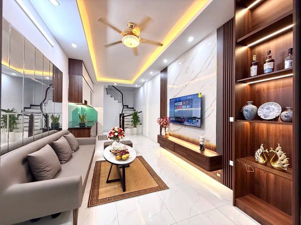 án nhà Khương Đình – Thanh Xuân, 30m Ô Tô, 30m2, 5 Tầng, 8.2 Tỷ - Dân Trí Cao.