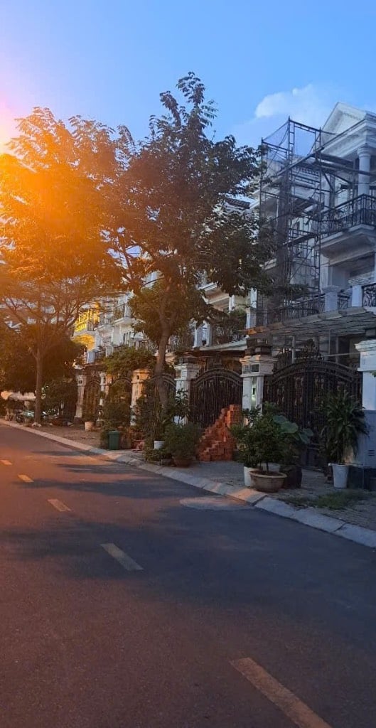 BÁN BIỆT THỰ CITY LAND, PHAN VĂN TRỊ, KHU BIỆT THỰ MÀU TRẮNG SANG TRỌNG