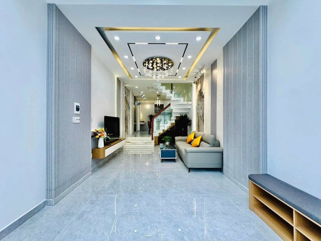 Bán nhà Đoàn Nguyễn Tuấn, trệt 1 lầu, thanh toán 695tr nhận nhà, đang cho thuê 12tr/tháng