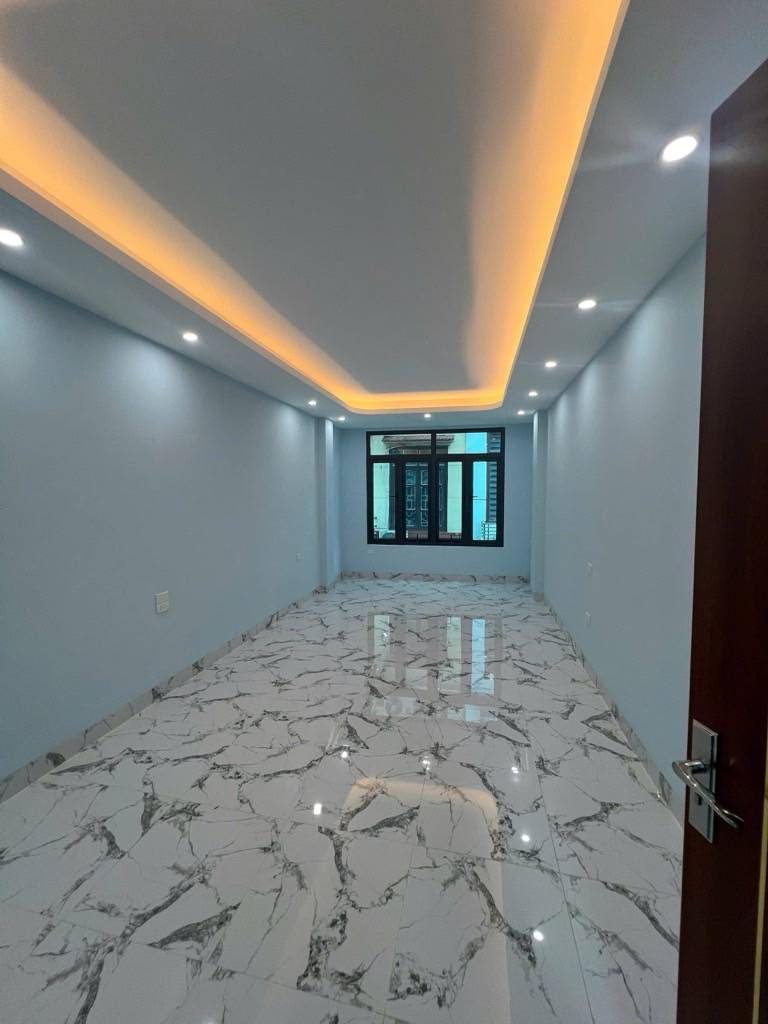 Bán nhà phân lô Cổ Nhuế, 37m x 5t, ô tô vào, kinh doanh, sát phố, 7,5 tỷ