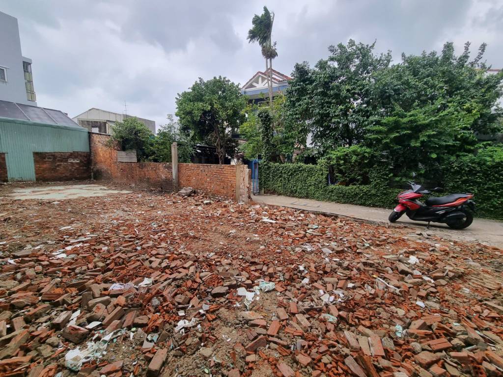 Chính chủ bán lô đất rộng 133m kiệt Lê Văn Thứ , Phường Sơn Trà ( GẦN CHỢ MÂN THÁI )