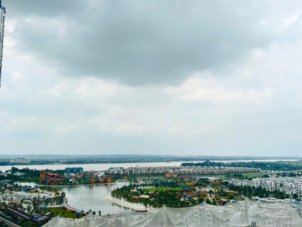 BÁN CĂN 3PN 96m² MASTERI CENTRE POINT VIEW KÉP VỀ CÔNG VIÊN 36HA TRIỆU ĐÔ & HỒ BƠI ĐIỆN PHÂN MUỐI