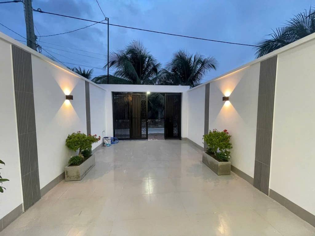 Nhà mới hoàn thiện P10 Mỹ Tho Tiền Giang Cũ. Huyện 94 vào 80m- Thông ra Ql.1A