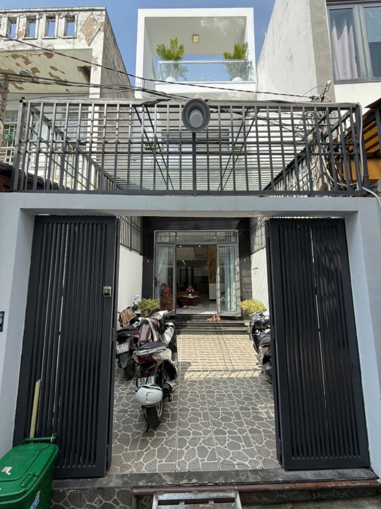 Phạm Văn Chiêu Cách Nhà 100m Có Chỗ Đậu Ô Tô