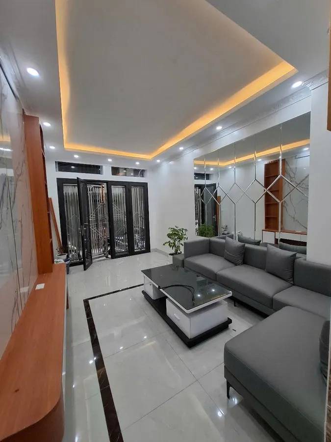 Nhà Tô Hiệu Hà Đông 5 tầng, có thang máy, diện tích 40m2, sổ đỏ đầy đủ
