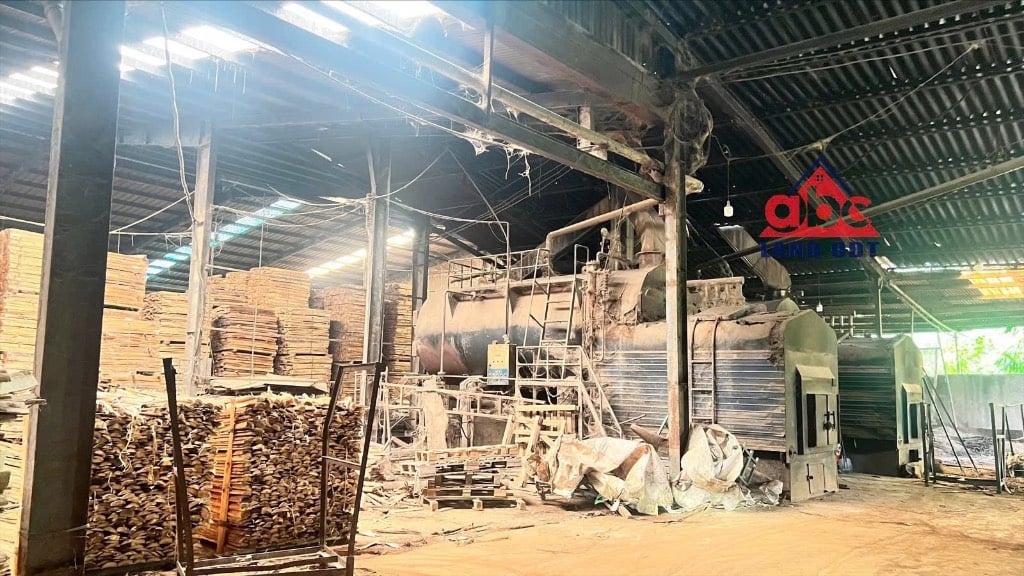 CHO THUÊ XƯỞNG 3000m2 có lò sấy gỗ giá 90triệu/tháng trạm điện 1000kva