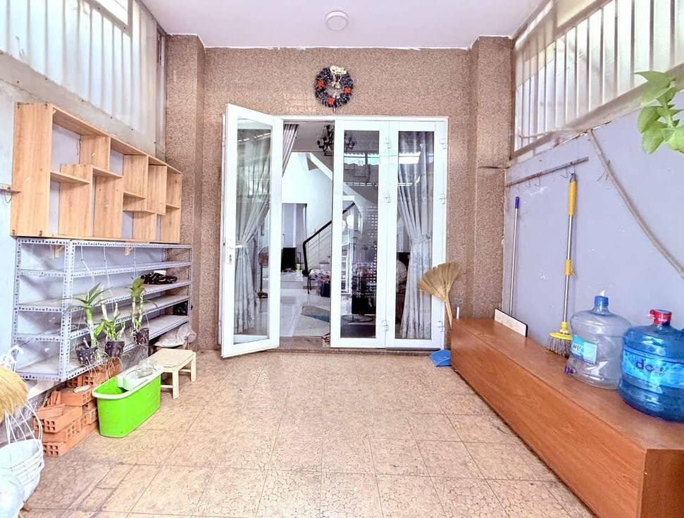 HẺM Ô TÔ cách 30m, 4 Tầng 5PN 50m2 (3.8 x 13.6), P1 Gò Vấp, giá 7ty TL