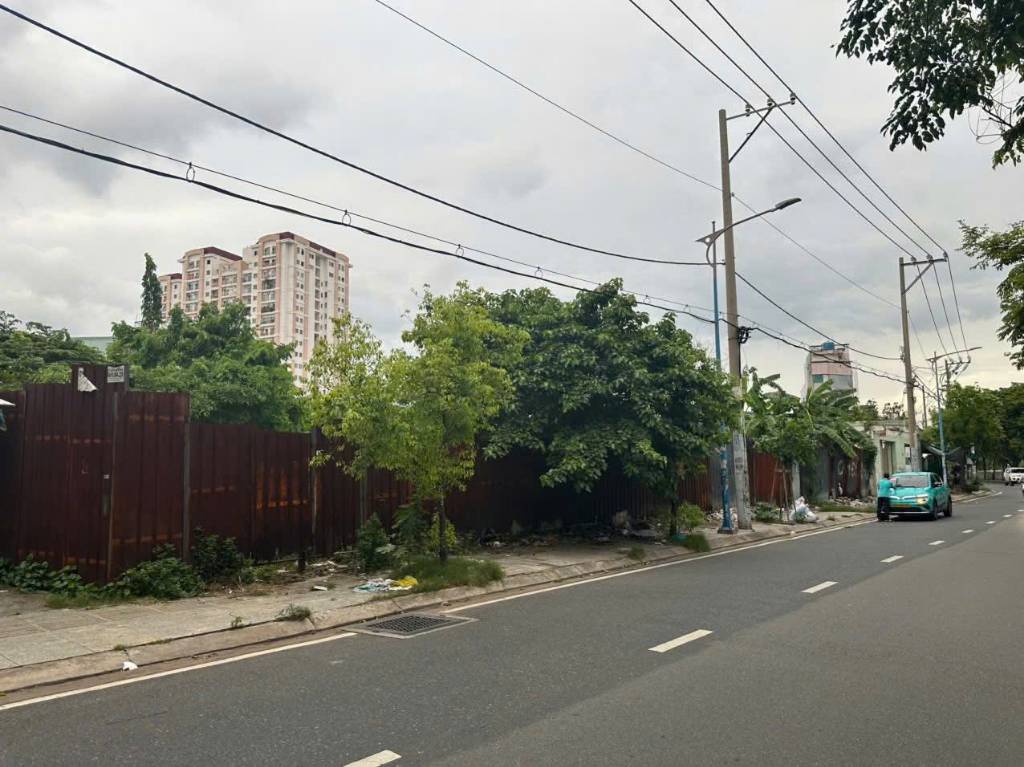 Siêu Phẩm Khuông Đất Lớn 3316m2 Mặt Tiền Kênh Tân Hóa Phường Phú Thạnh