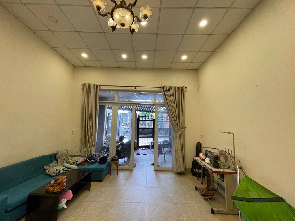 CHỦ ĐỊNH CƯ _ CG Nhà MẶT TIỀN TAM CHÂU 1 trệt lửng gác đúc .DT:158m2 ngang 5,8 m nở hậu