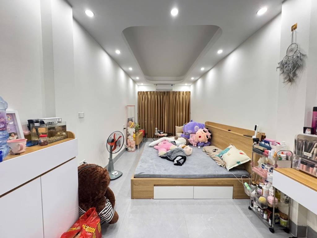 Bán gấp nhà Phố Khương Trung - Thanh Xuân, ô tô gần, gần Hồ, 37m2, 8.5 Tỷ.