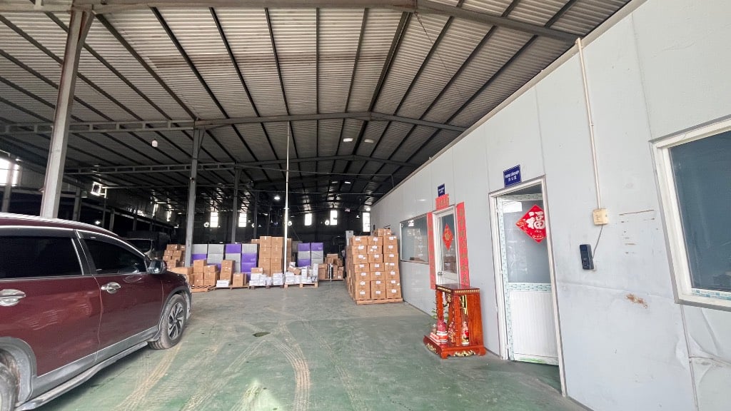 CHO THUÊ XƯỞNG THUẬN GIAO 2, BÌNH DƯƠNG, 2100m2 ĐƯỜNG XE TẢI, GIÁ 120TR