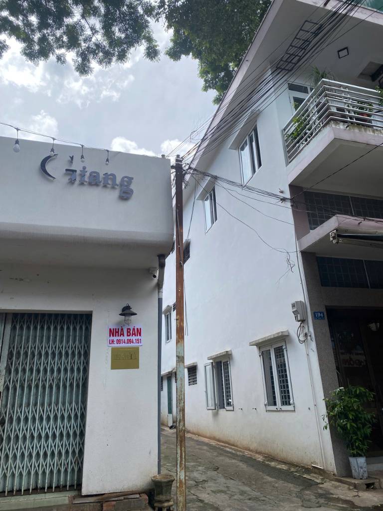 Bán nhà mặt tiền Lý Thường Kiệt, Buôn Ma Thuột, Đắk Lắk, lô góc, phố cổ, 216m²