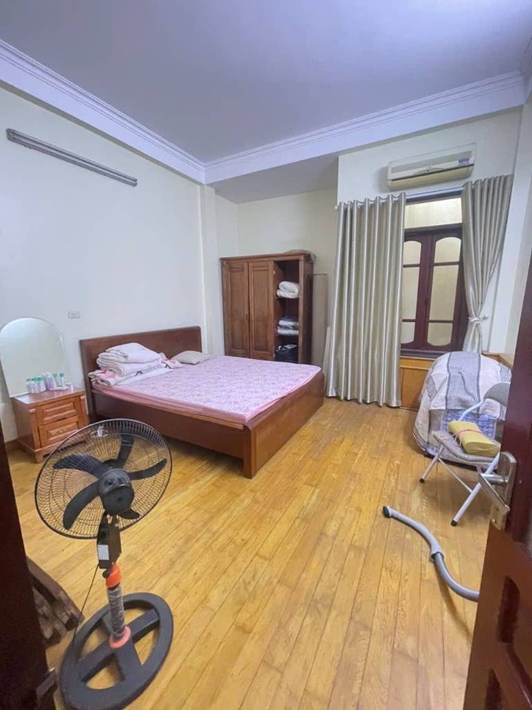 Trịnh Đình Cửu – 64m2 – MT 4.5m – 4 tầng – ô tô vào nhà – 10m ra phố – 12,6 tỷ!