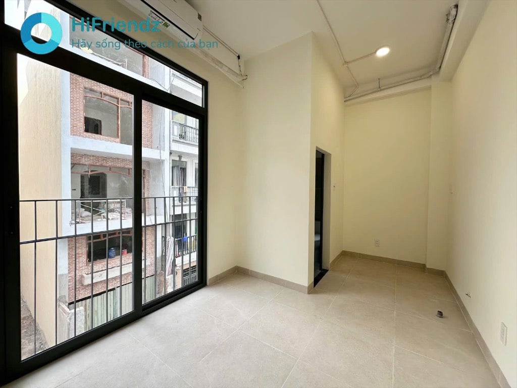 Cho thuê phòng trọ Gò Vấp, Lê Lợi đi bộ qua IUH mới xây, có ban công, cửa sổ lớn