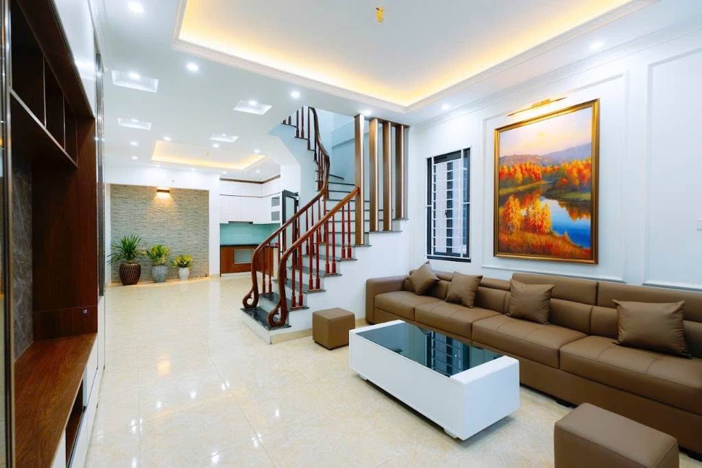 Bán nhà Thanh Xuân, mặt tiền 4,2m, Quan Nhân, 6 tầng, ô tô gần, trước nhà 3m, 32m2, 9,4 tỷ