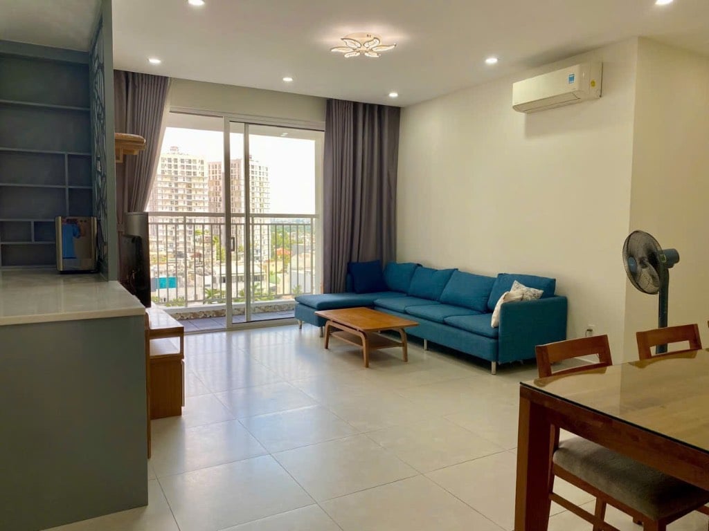 Cho thuê căn hộ Tropic Garden, 3pn, 112m2, với ban công siêu thoáng mát