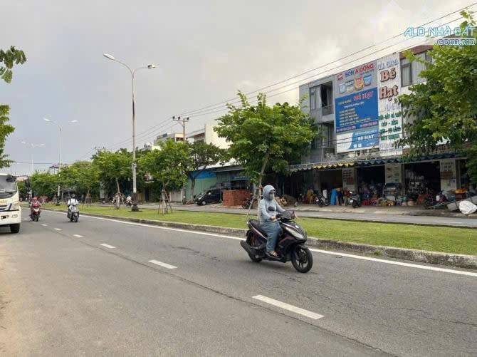 Tôi cần bán lô đất mặt tiền Chu Huy Mân , Sơn Trà , TP. Đà Nẵng