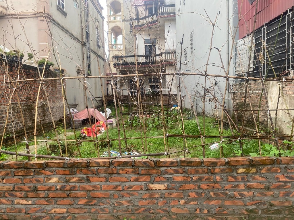 BÁN ĐẤT ĐÔNG ANH, SÁT THÀNH PHỐ THÔNG MINH, OTO ĐỖ CỬA, 50M RA TRỤC CHÍNH, 51M² VUÔNG VẮN