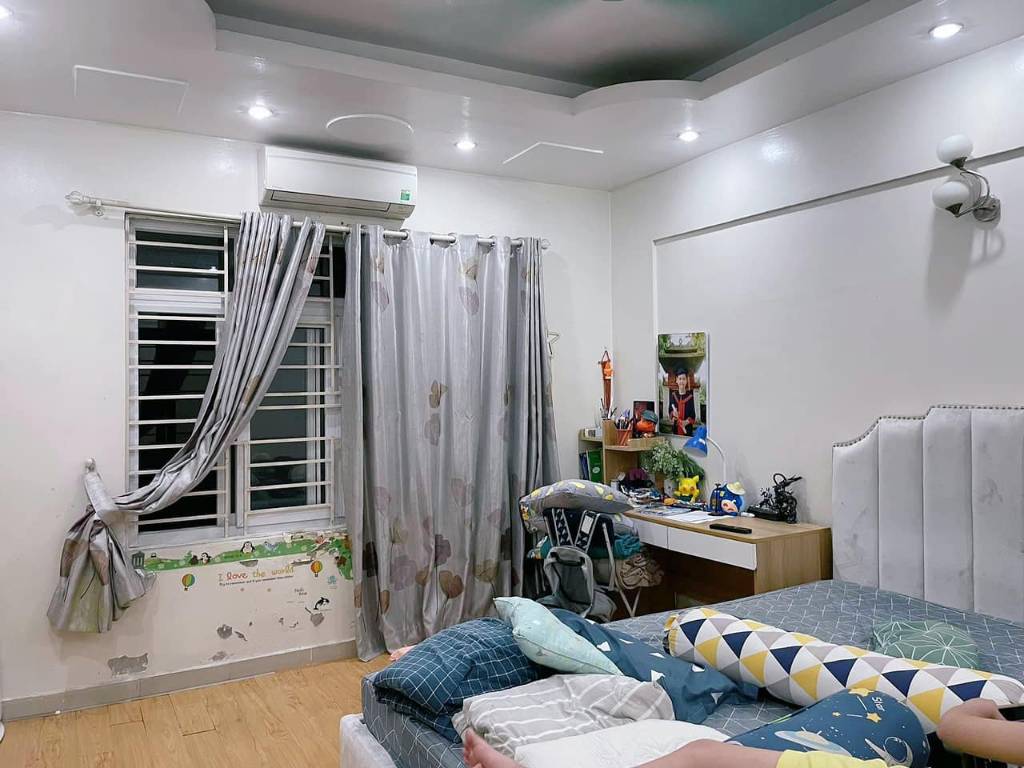 Chủ cần bán gấp nhà phố Mỹ Đình, phân lô đẹp như tờ A4, 43m2, chỉ 9,4 tỷ