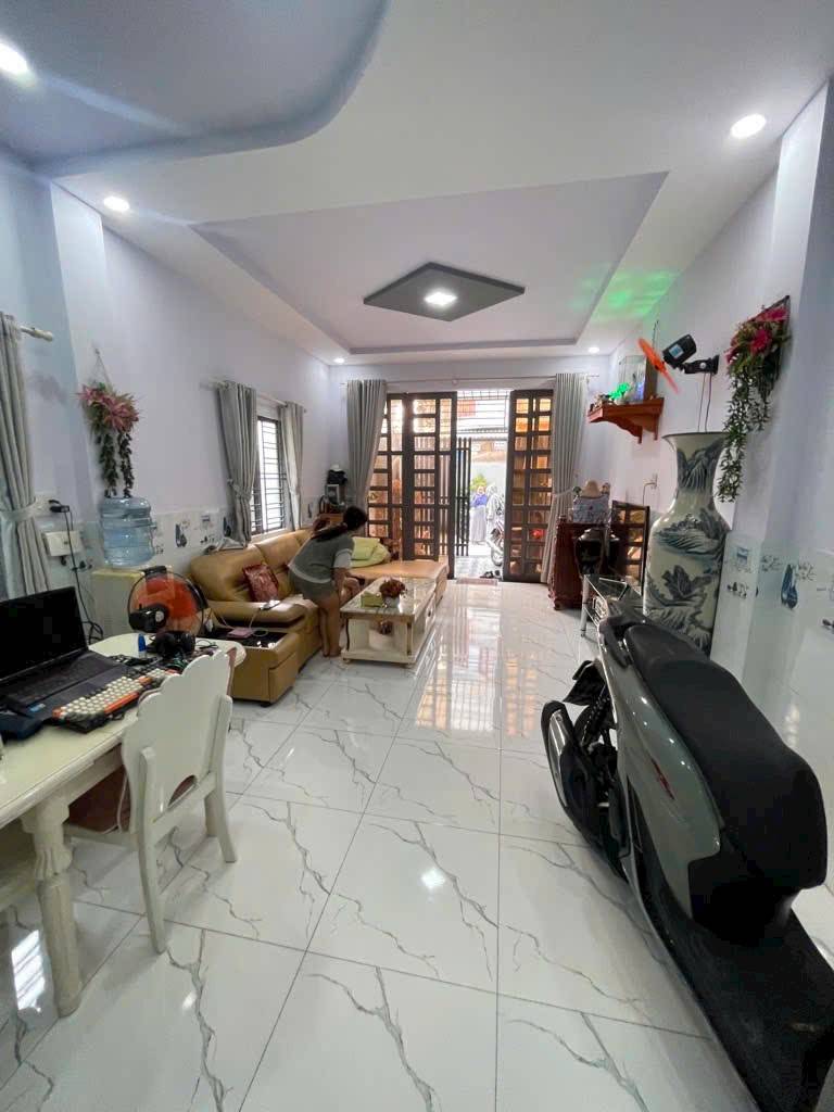 Nhà Ở Khu Tên Lửa, Sát AEON Mall Bình Tân, Lầu Đúc, 4,2*18m, Giá 4,95 Tỷ