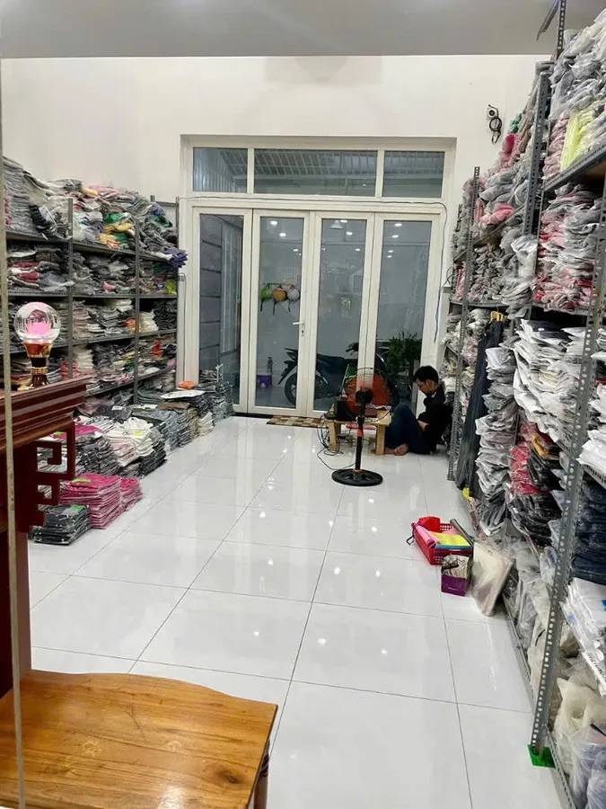 Bán nhà Nguyễn Đỗ Cung, Tân Phú, hẻm xe hơi, 2 tầng gần 70m2, nhỉnh 5 tỷ