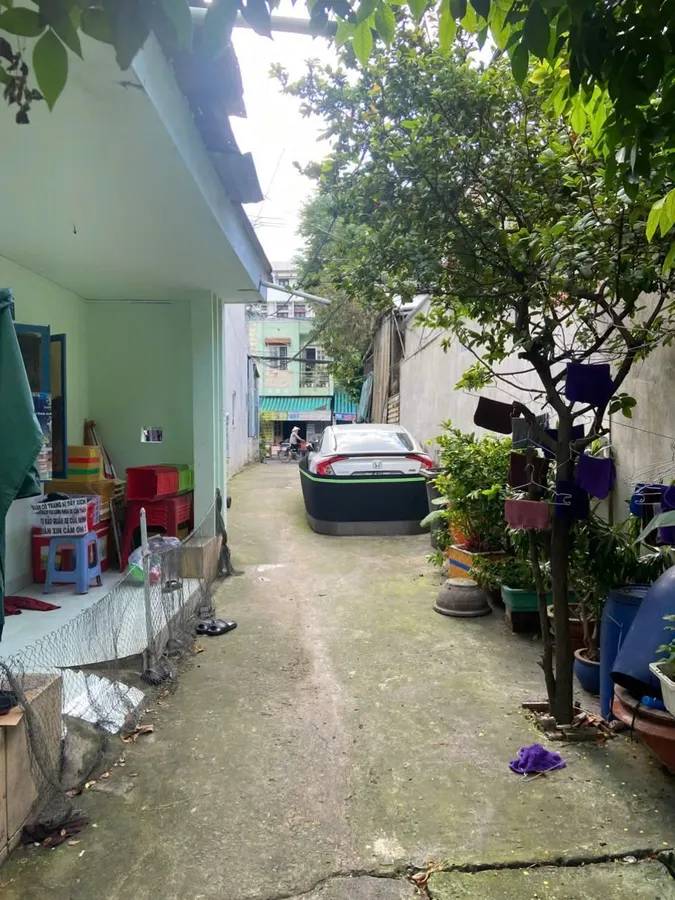 Bán nhà Nguyễn Đỗ Cung, Tân Phú, hẻm xe hơi, 2 tầng gần 70m2, nhỉnh 5 tỷ