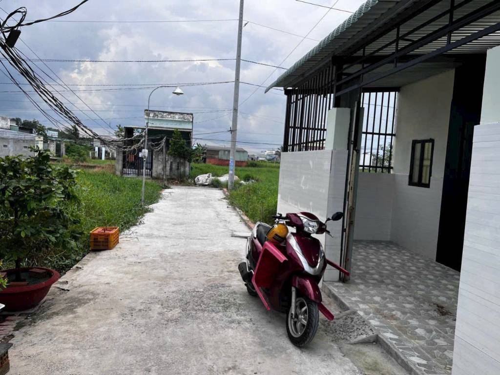 Bán nhà hẻm ấp 5, Đức Hòa Đông, diện tích 78m2 , 2PN 2WC, giá 1,5 tỷ