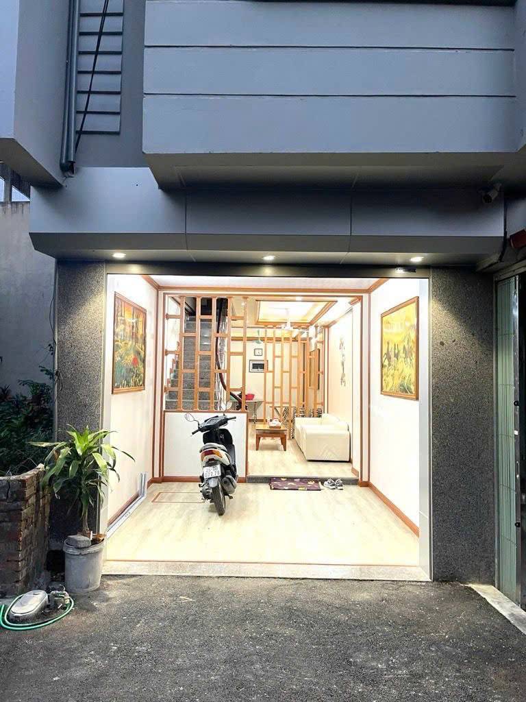 BÁN NHÀ THÔN NHÌ, ĐÔNG ANH, 4 TẦNG, TRỤC CHÍNH KINH DOANH, Ô TÔ TRÁNH, CHỈ 6,5 TỶ