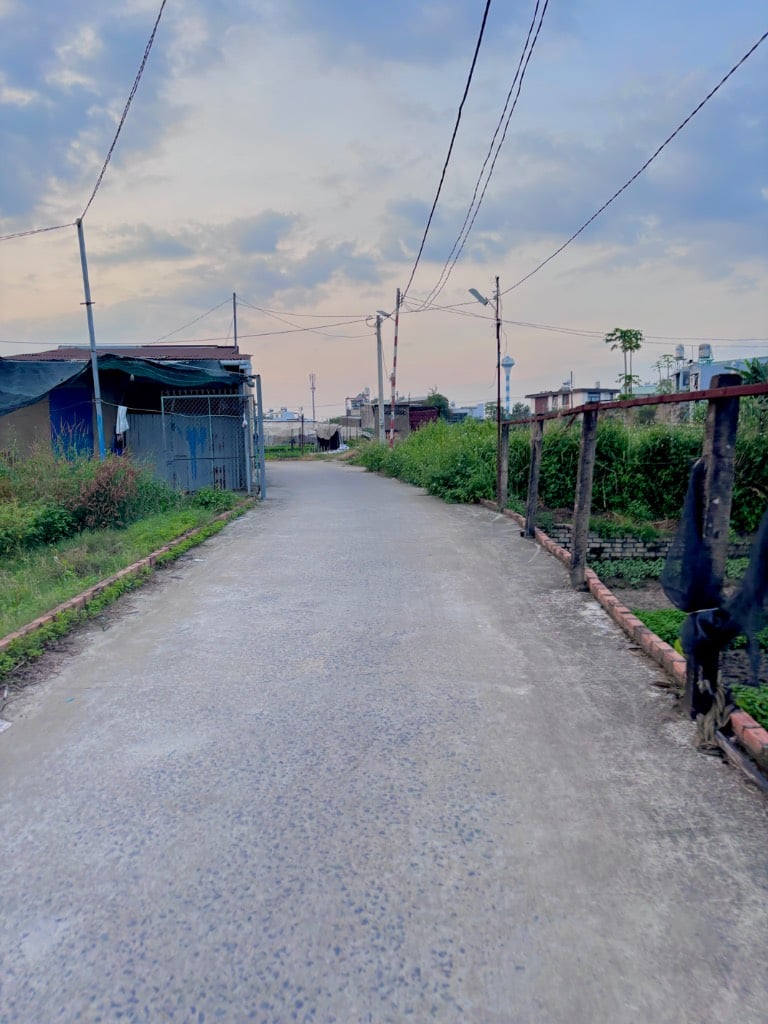 Bán lô đất khu phố 8, Đồng Khởi, hai mặt tiền Phường Tân Phong, gần trường