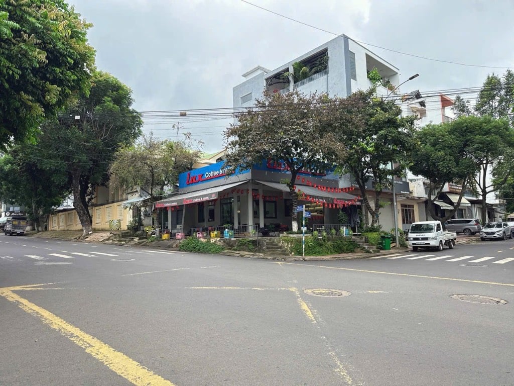 Bán nhà góc Nguyễn Thị Minh Khai, 2 mặt tiền kinh doanh, 7,2mx12,93m, chỉ 16 tỷ