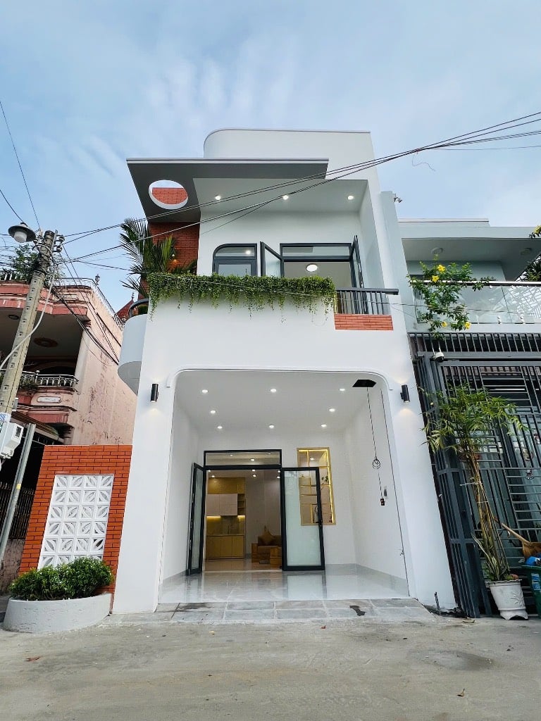 BÁN NHÀ GÓC 2 MẶT TIỀN BÙI TRỌNG NGHĨA, TRẢNG DÀI, 1 TRỆT 1 LẦU, SỔ RIÊNG, FULL THỔ CƯ