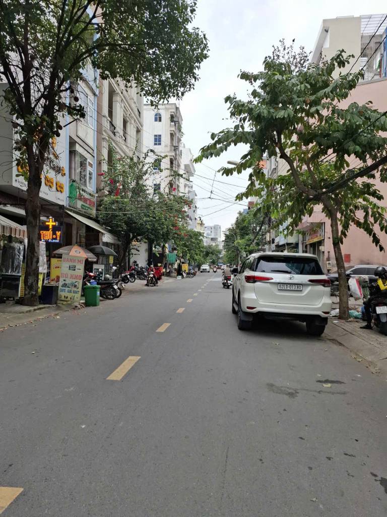 BÁN NHÀ LÝ PHỤC MAN, DT 75M2, NỞ HẬU, NHÀ 3 TẦNG, ÔTÔ ĐỖ CỔNG, GẦN NGUYỄN THỊ THẬP, 5.5 TỶ