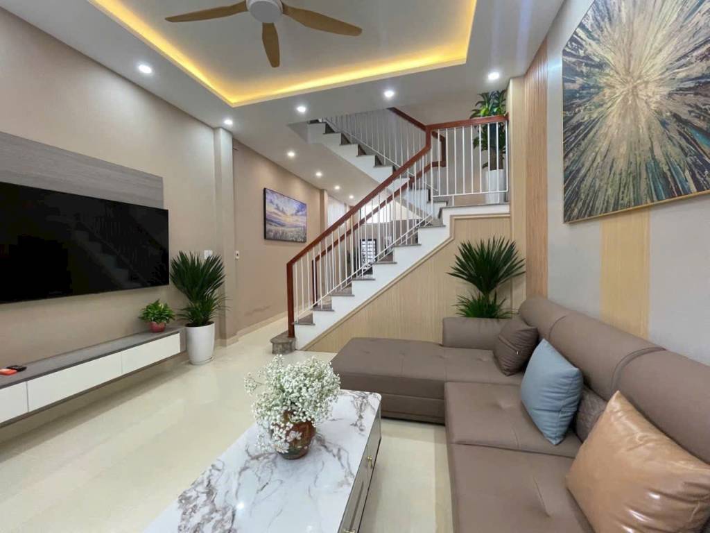 Chính chủ, bán nhà mặt tiền An Hải 17, Đà Nẵng, 3 tầng, đường 3m75