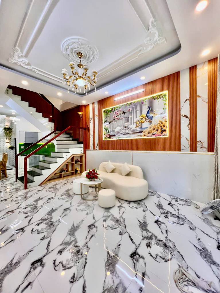 BÁN NHÀ HUỲNH TẤN PHÁT, NHÀ BÈ, MỚI 3 TẦNG, DT 60M2, GIÁ HƠN 5 TỶ, FULL NỘI THẤT