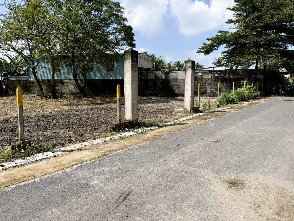 Bán đất Tân Phú Trung, full thổ, 174,8m2, 100% chính chủ, giá chỉ 2.7 tỷ