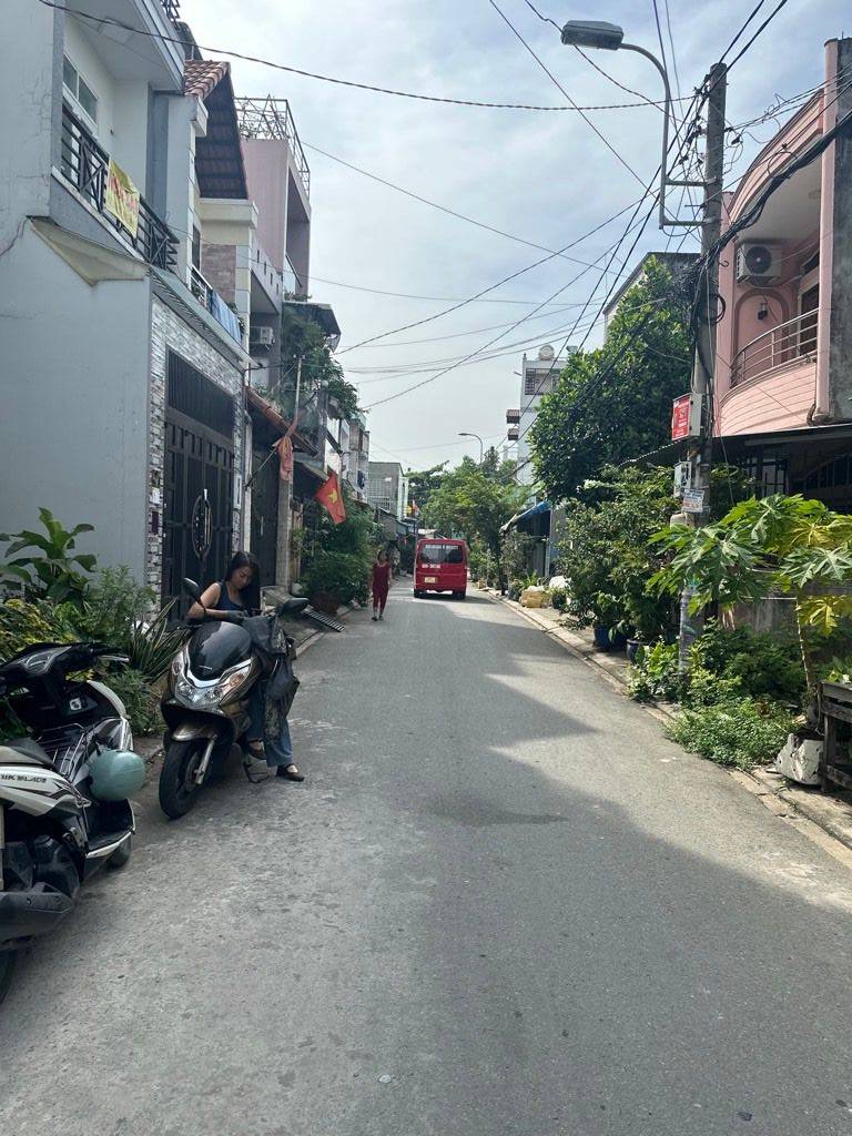 BÁN NHÀ KẾ BÊN KHU TÊN LỬA, 2 TẦNG 92M2, ĐANG CÓ THU NHẬP, NHỈNH 5 TỶ CƠ HỘI ĐẦU TƯ