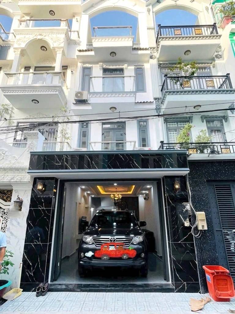 BÁN NHÀ HUỲNH THỊ ĐỒNG NHÀ BÈ, XE HƠI ĐẬU TRONG NHÀ, 4 TẦNG 71M2, CHỈ 8.3 GẦN CẦU PHÚ XUÂN.