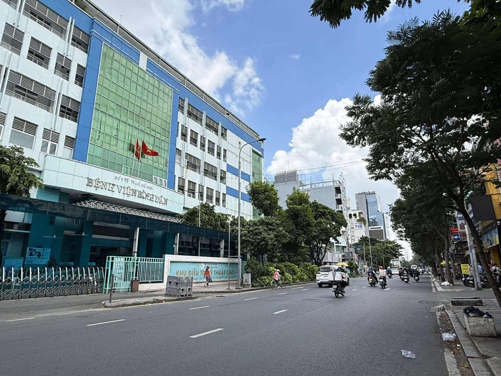 BÁN NHÀ MẶT TIỀN CAO THẮNG, QUẬN 3, HẺM ÔTÔ, 53M CN 46M, 2 TẦNG 2PN 2WC, SỔ RIÊNG